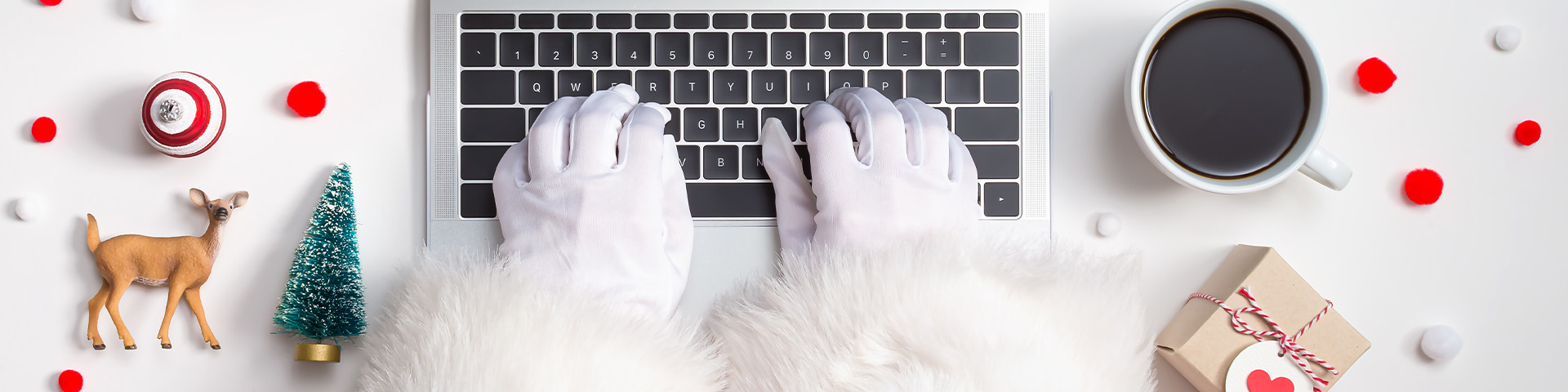 Университет «Синергия» поздравляет вас с Новым годом! 