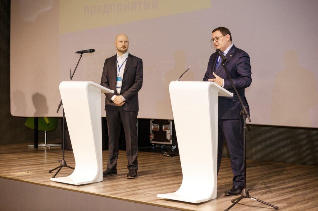 tYrELIBeCBU.jpg tYrELIBeCBU.jpg